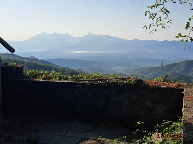 Appartamenti in Vendita - A326 rustico in zona panoramica