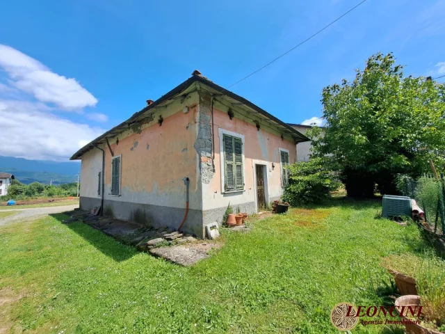 A349 casa indipendente da ristrutturare