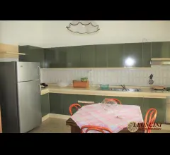 Appartamenti in Vendita - A355 appartamento con giardino