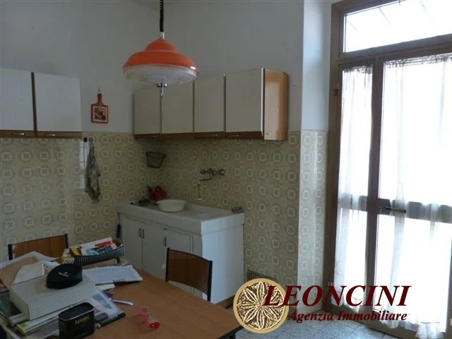 Appartamenti in Vendita - A382 indipendente zona centrale