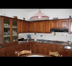 Appartamenti in Vendita - A461 casa indipendente con terreno
