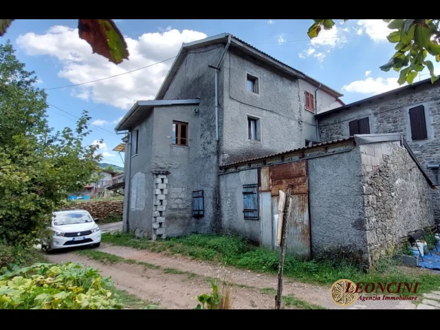 Appartamenti in Vendita - Rustico da riattare
