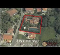 Appartamenti in Vendita - Villa indipendnete