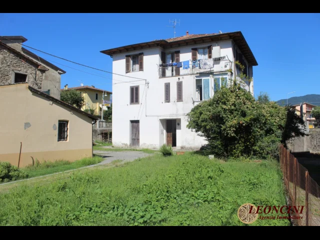 Appartamenti in Vendita - A333 appartamento semindipendente con giardino