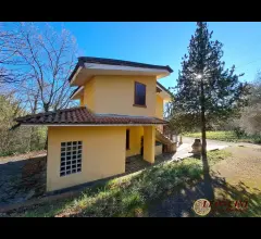 Appartamenti in Vendita - A343 rustico con terreno