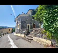 A338 rustico con piscina