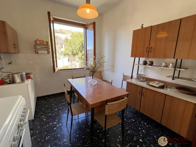 Appartamenti in Vendita - A305 indipendente con terreno