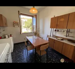 Appartamenti in Vendita - A305 indipendente con terreno