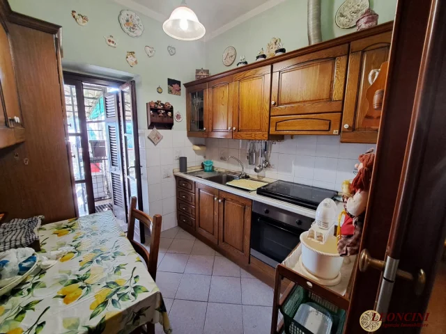 Appartamenti in Vendita - A361 abitazione con terrazza e giardino