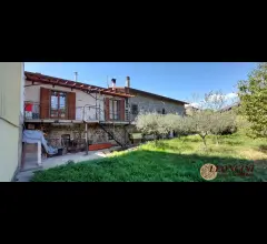 Appartamenti in Vendita - A344 rustico indipendente