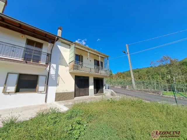 Appartamenti in Vendita - A309 semindipendente con giardino