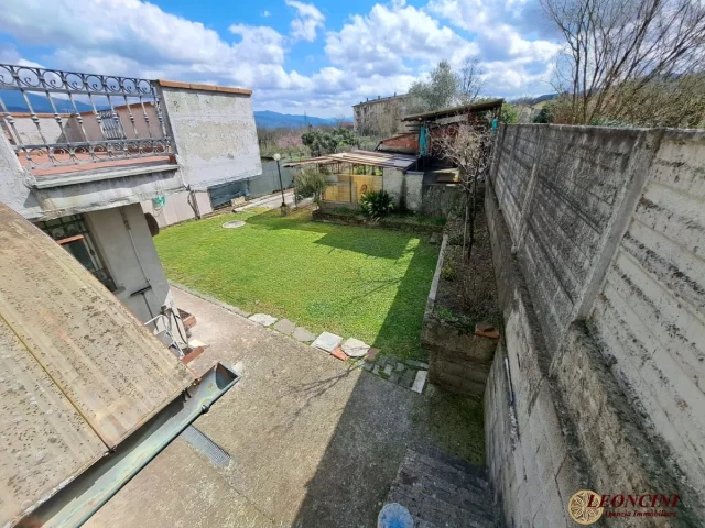 Appartamenti in Vendita - A347 semindipendente con giardinio
