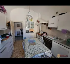 Appartamenti in Vendita - A352 signorile abitazione in centro storico con giardino