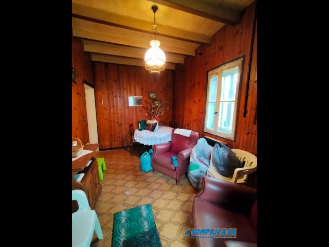 Appartamenti in Vendita - Casa con giardino