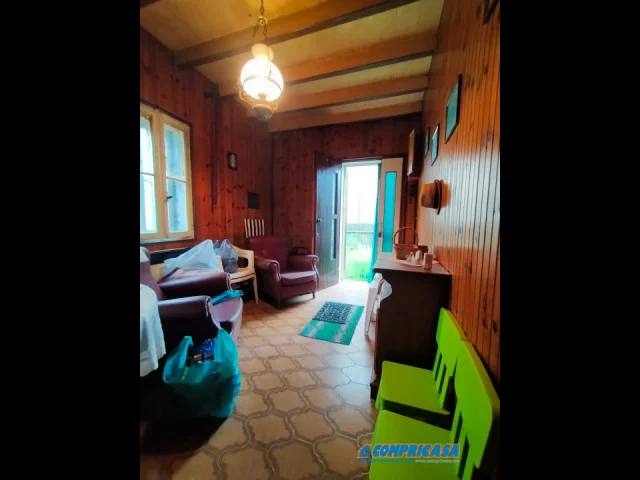 Appartamenti in Vendita - Casa con giardino