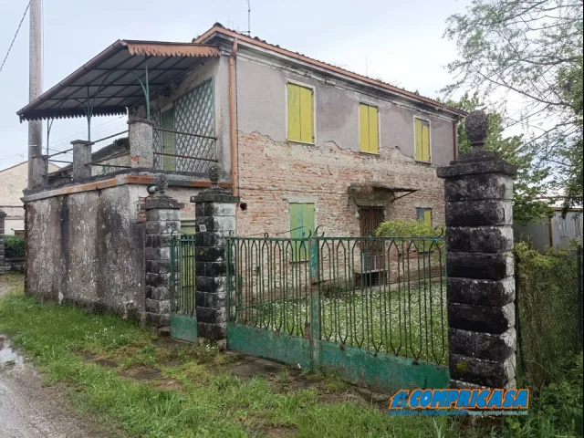 Casa con giardino