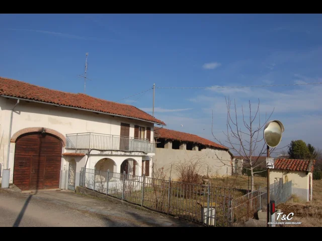 Appartamenti in Vendita - Rustico pinerolo