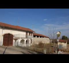 Appartamenti in Vendita - Rustico pinerolo