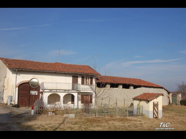 Appartamenti in Vendita - Rustico pinerolo