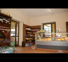 Appartamenti in Vendita - Torre pellice negozio