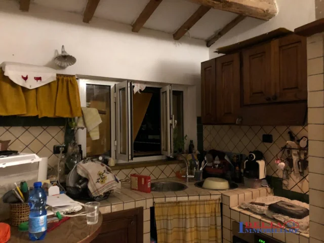 Appartamenti in Vendita - Rosignano marittimo - centro storico trilocale con taverna