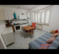 Appartamenti in Vendita - A 50 mt. dal mare!!! - affitto estivo - p.t. con veranda  -