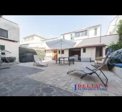 Appartamento zona mare con resede privato!