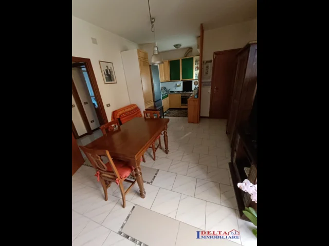 In schiera con garage e balcone abitabile