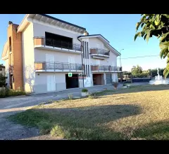 Casa singola a stella di monsampolo del tronto