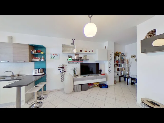 Appartamenti in Vendita - Tre locali con garage recente costruzione