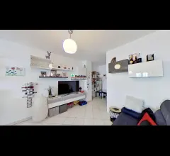 Appartamenti in Vendita - Tre locali con garage recente costruzione