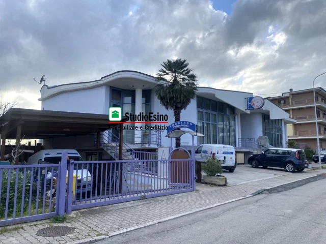 Appartamenti in Vendita - Laboratorio artigianale a stella di monsampolo del tronto