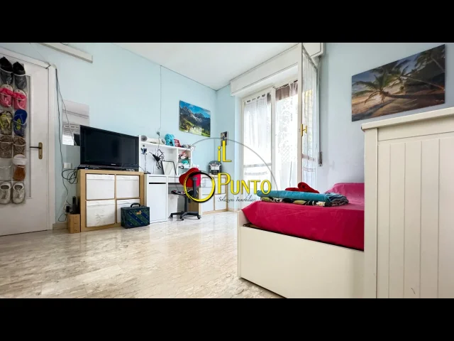 Appartamenti in Vendita - Sanremo trilocale con terrazza e box auto