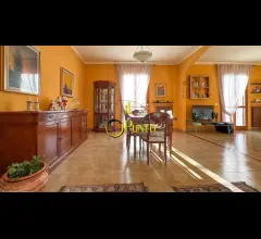 Appartamenti in Vendita - Sanremo villa bifamiliare vista mare e monti