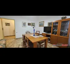 Appartamenti in Vendita - Appartamento al primo piano con ingresso indipendente