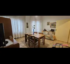 Appartamenti in Vendita - Appartamento al primo piano con ingresso indipendente