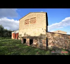 Appartamenti in Vendita - Capanna libera su 4 lati
