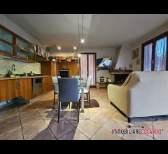 Terratetto libero su due lati