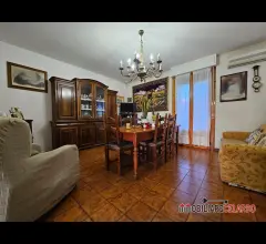 Appartamento posto al piano secondo con mansarda