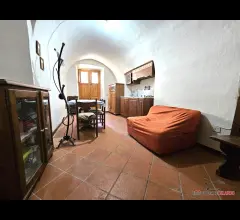 Negozio adibito ad abitazione
