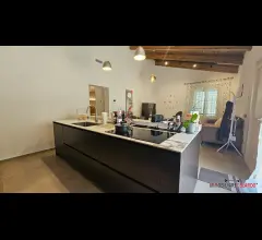 Appartamenti in Vendita - Villa di nuova costruzione libera su 4 lati