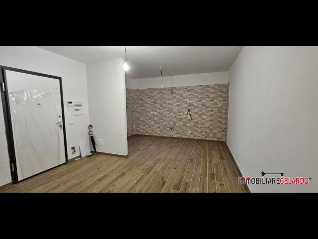 Appartamenti in Vendita - Appartamento di nuova costruzione con giardino e garage