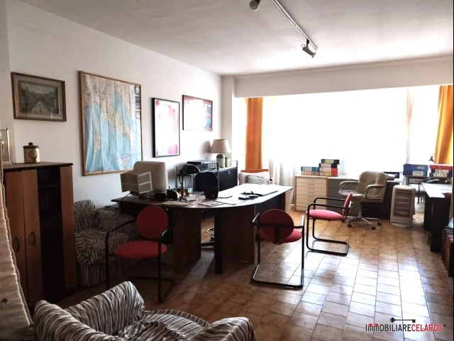 Appartamenti in Vendita - Ufficio