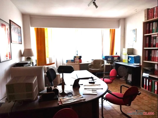 Appartamenti in Vendita - Ufficio