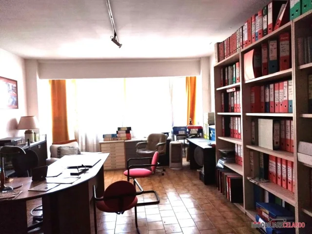 Appartamenti in Vendita - Ufficio