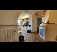 Appartamenti in Vendita - Appartamento con ingresso indipendente e resede esclusivo