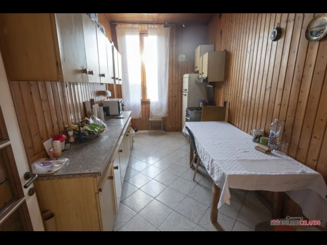 Appartamenti in Vendita - Appartamento con mansarda