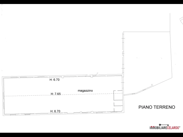 Appartamenti in Vendita - Capannone in zona semicentrale