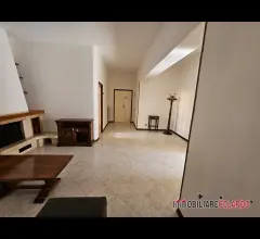 Appartamenti in Vendita - Appartamento con grande terrazza