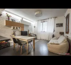 Appartamenti in Vendita - Appartamento con ingresso indipendente